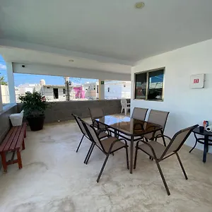 Chukum Aparthotel