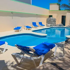 Coco - (adults Only) *** Isla Mujeres